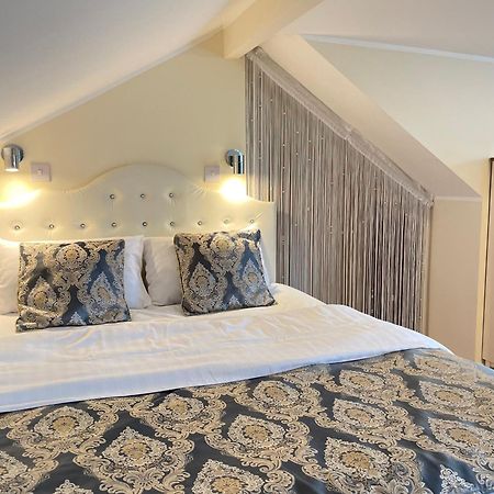 The White Lodge Hotel Hereford Bagian luar foto
