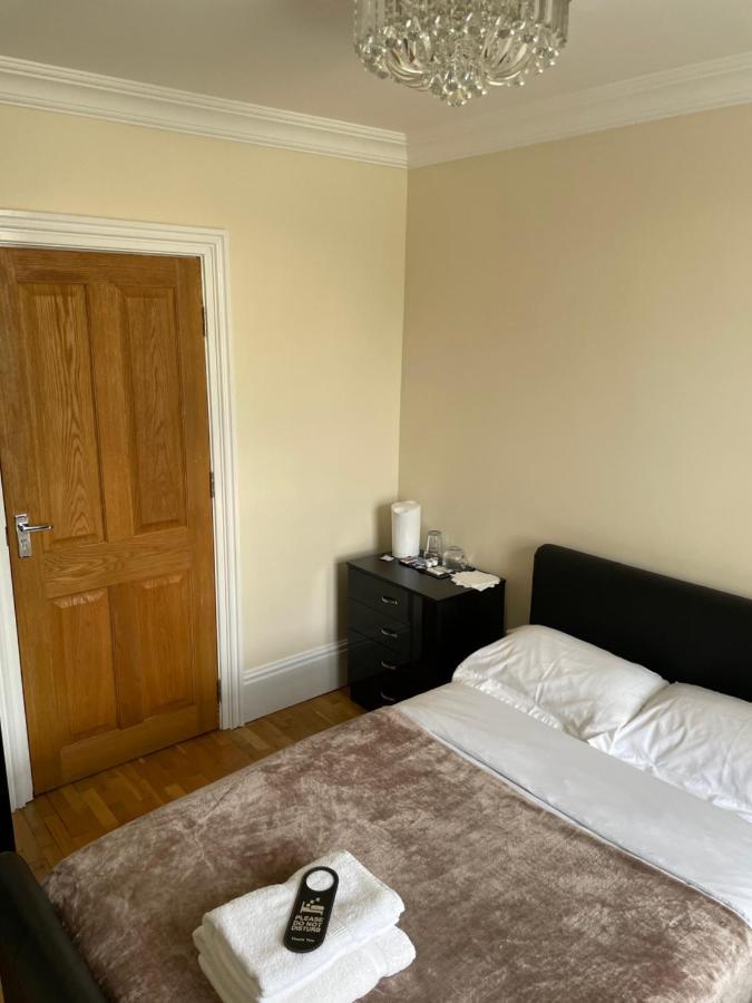 The White Lodge Hotel Hereford Bagian luar foto
