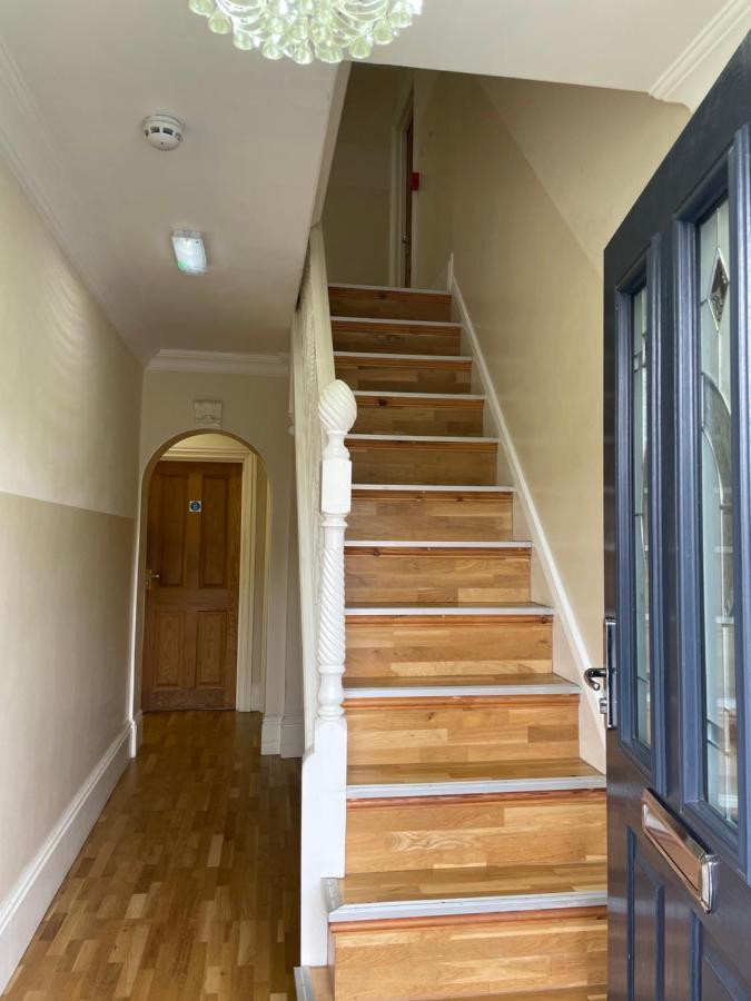 The White Lodge Hotel Hereford Bagian luar foto